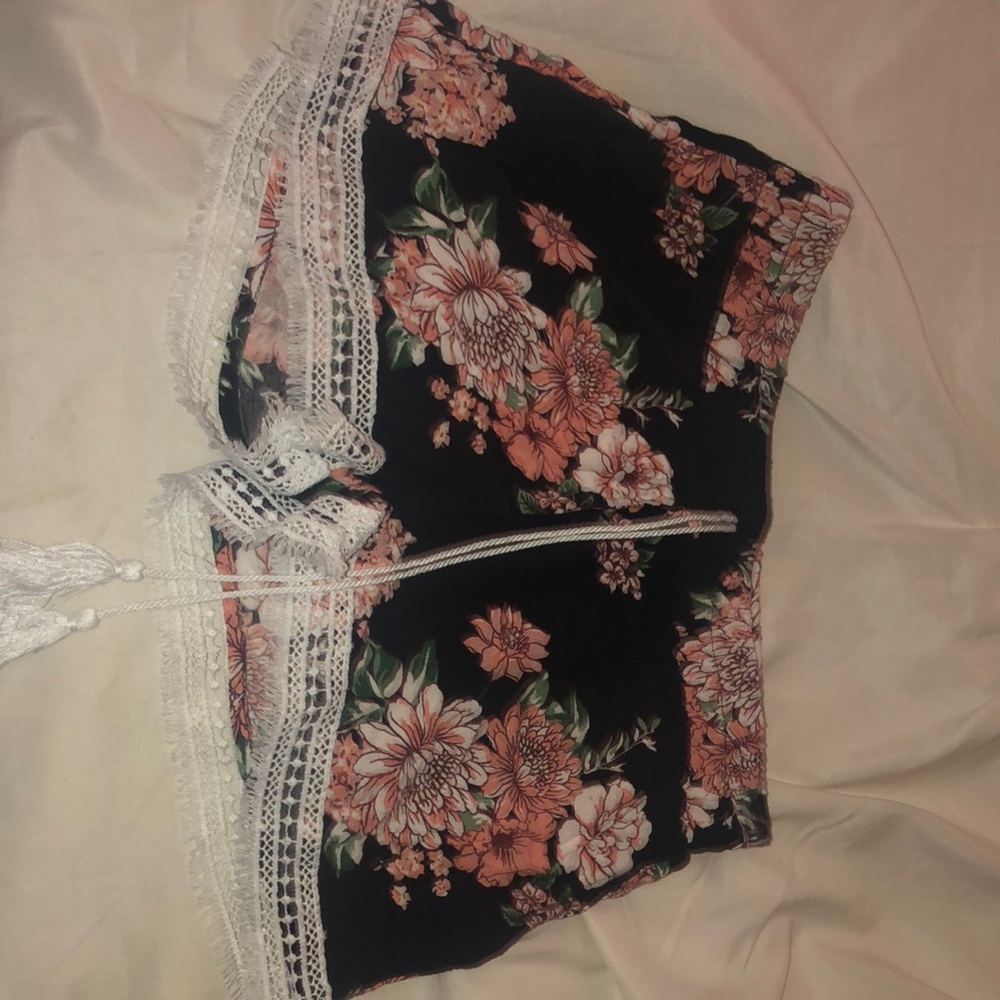 Derek heart shorts